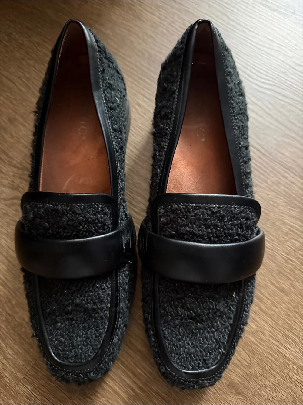 Vionic Mylene Loafers 8.5 Black Boucle Dark Academia Textured Leather‎ Strap
